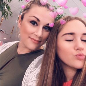 Meet your Posher, Hailey